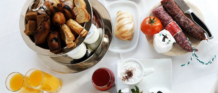 Desayuno Molino de Alcuneza. Desayuno Molino de Alcuneza.