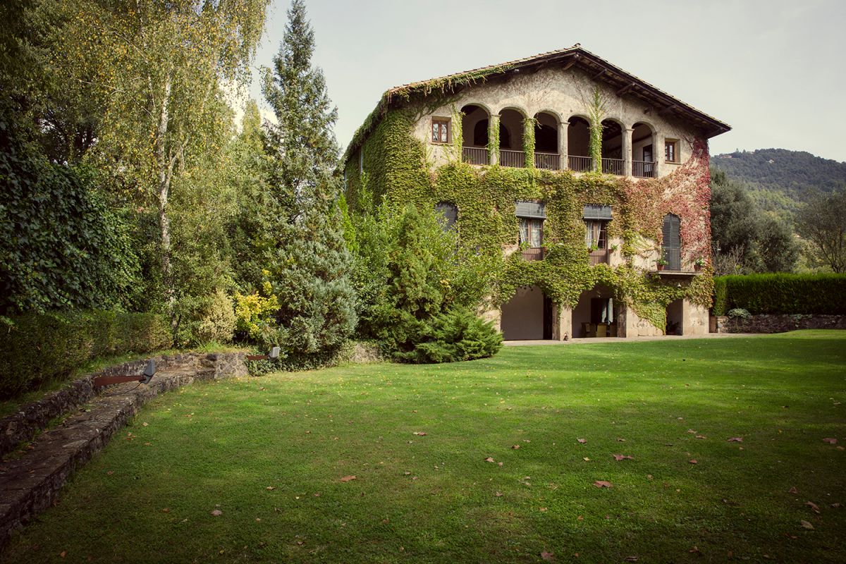 El entorno del restaurante Les Cols, en Olot, Girona. Foto: Kristin Block El entorno del restaurante Les Cols, en Olot, Girona. Foto: Kristin Block