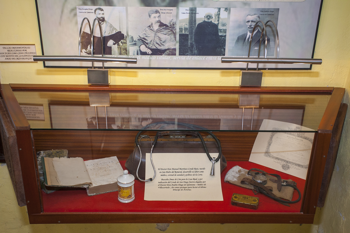 Museo de Amas de Cría. Selaya. Cantabria. Los médicos rurales tuvieron un poder enorme al elegir al ama de cría para la Corte. Museo de Amas de Cría. Selaya. Cantabria. Los médicos rurales tuvieron un poder enorme al elegir al ama de cría para la Corte.