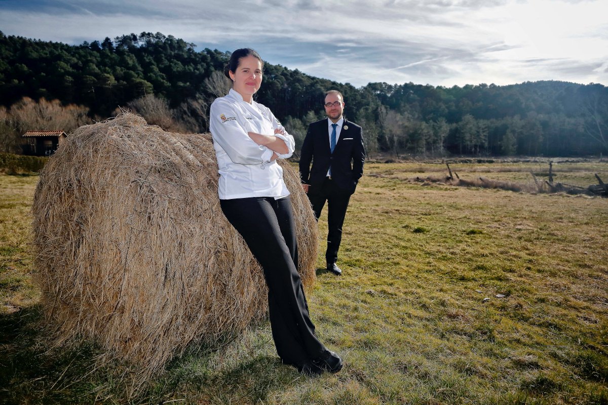 La chef Elena Lucas y el sumiller Diego Muñoz. La chef Elena Lucas y el sumiller Diego Muñoz.