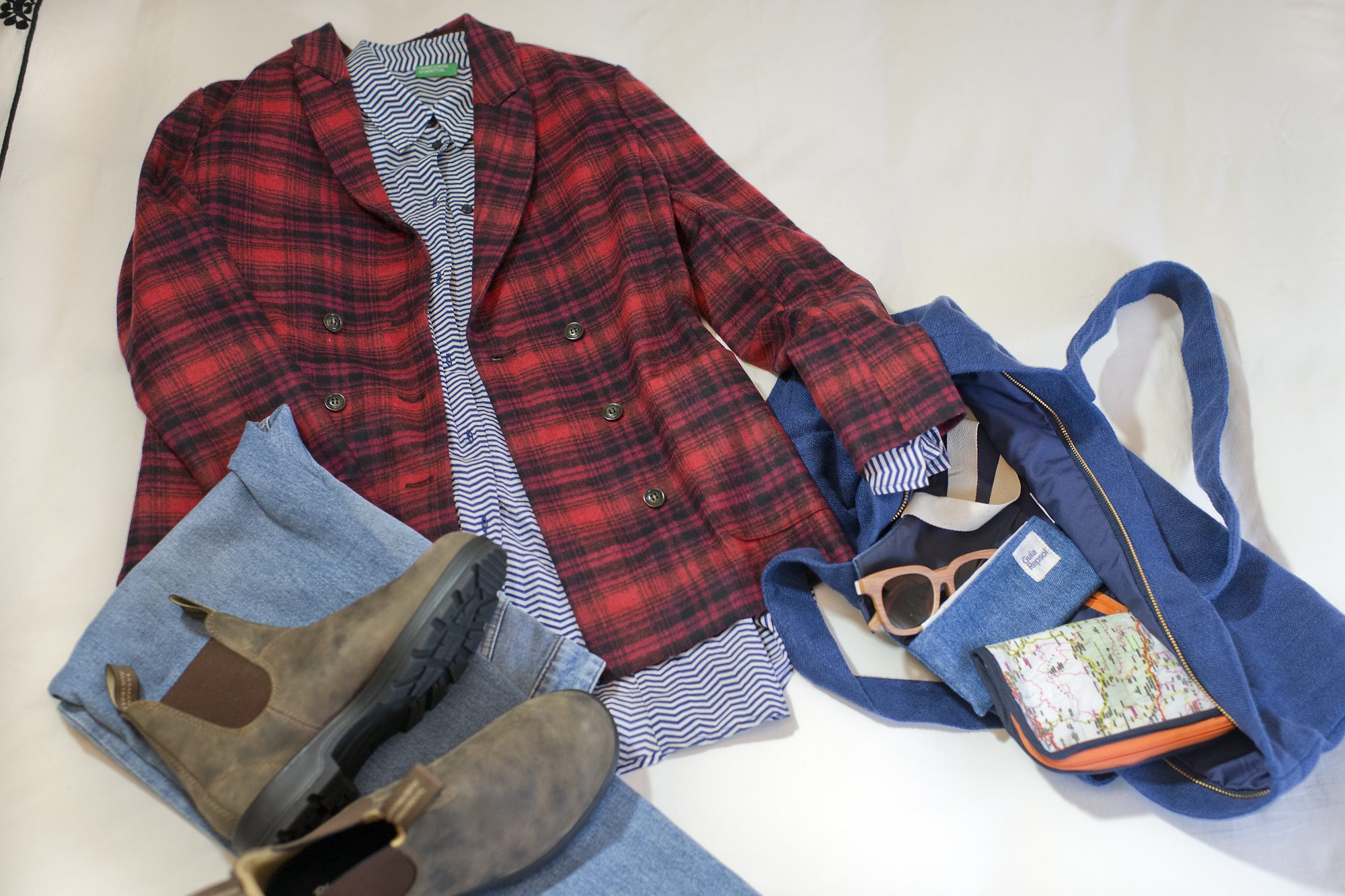 Como ejemplo de tejido que no se pasa de moda: la tela denim. Como ejemplo de tejido que no se pasa de moda: la tela denim.