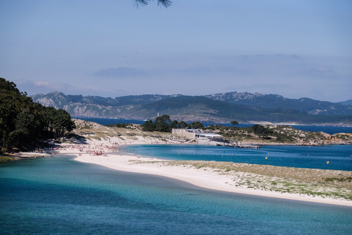 La Playa de Rodas fue catalogada como la mejor del mundo por 'The Guardian' en 2007. La Playa de Rodas fue catalogada como la mejor del mundo por 'The Guardian' en 2007.