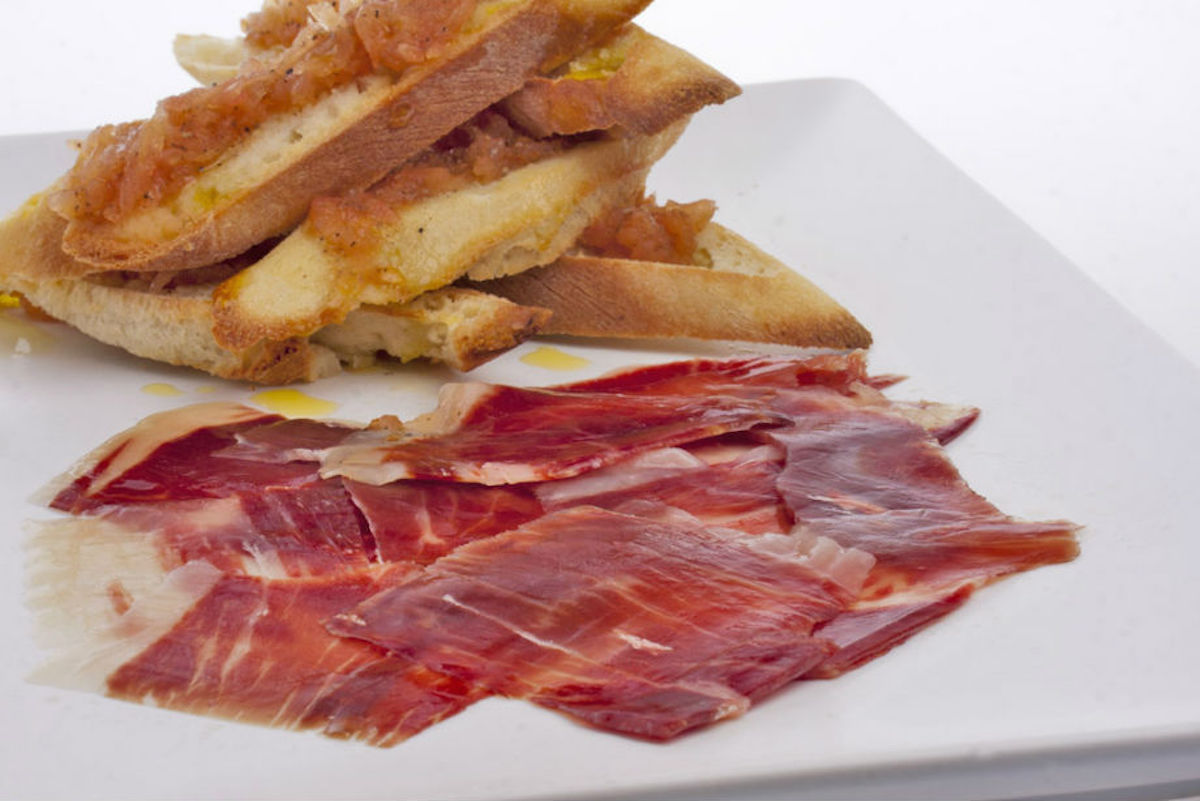 Jamón. Jamón.
