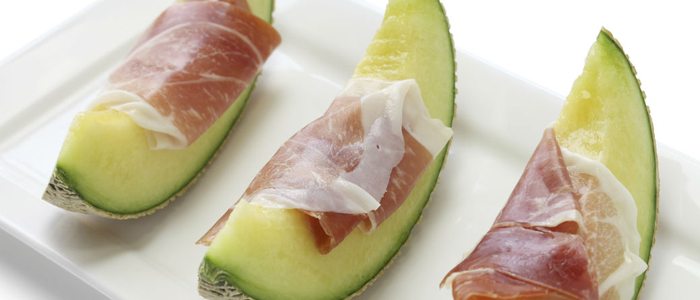 Además de como postre, el melón de Villaconejos es ideal para comerlo con jamón. Además de como postre, el melón de Villaconejos es ideal para comerlo con jamón.