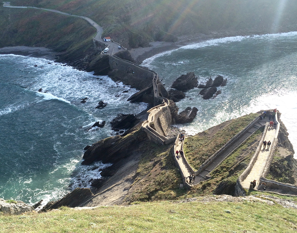 Esta isla, montañosa y escarpada, ha servido de localización al equipo de Juego de Tronos. Foto: J.S. Esta isla, montañosa y escarpada, ha servido de localización al equipo de Juego de Tronos. Foto: J.S.
