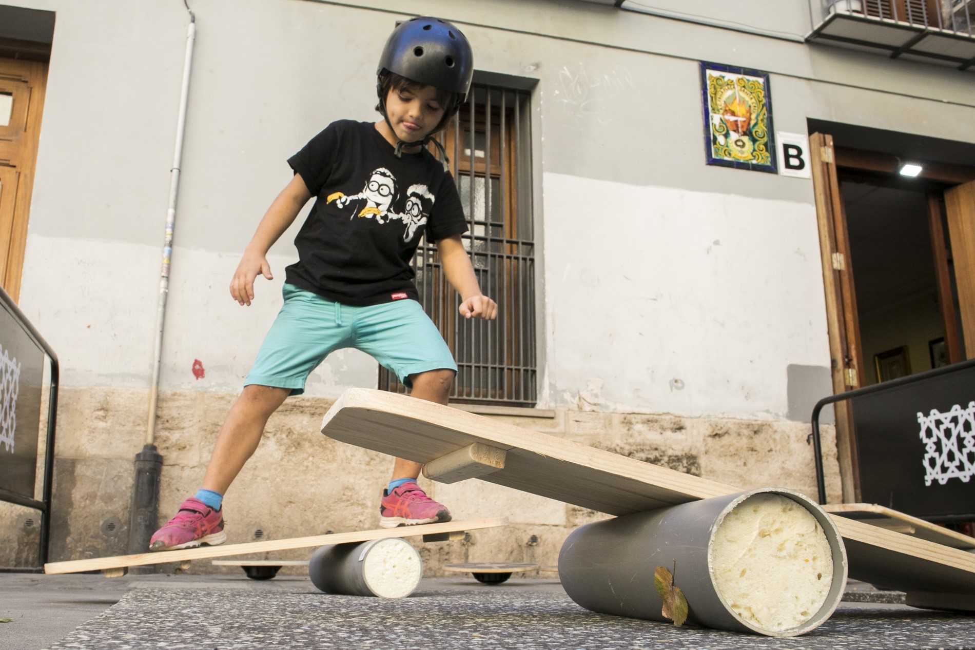 En los talleres de Mini Intramurs se pueden elaborar juguetes para que luego se diviertan con sus propias creaciones. En los talleres de Mini Intramurs se pueden elaborar juguetes para que luego se diviertan con sus propias creaciones.