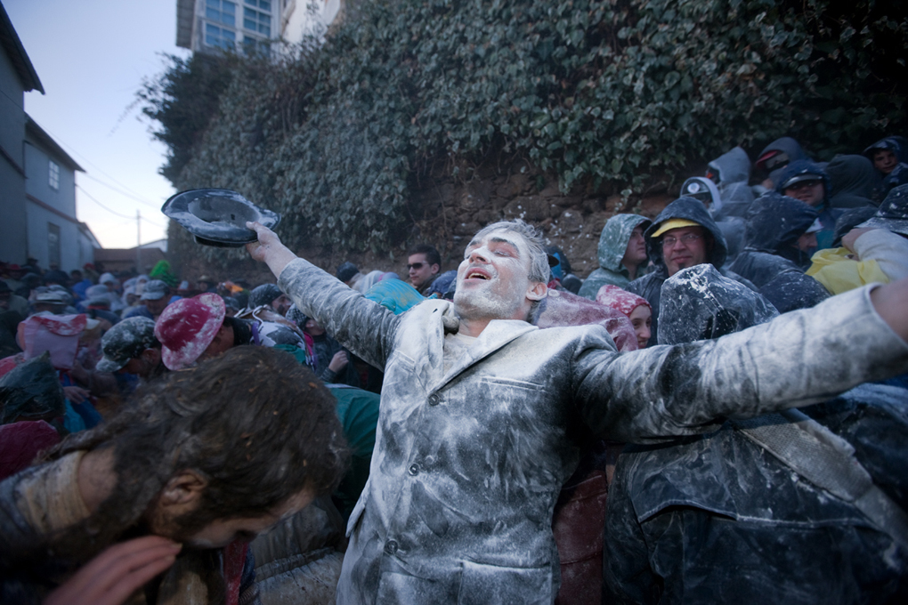 Conviértete en una estatua de barro, como en una maldición bíblica, pero sin perder la sonrisa. Foto: Nacho Calonge. Conviértete en una estatua de barro, como en una maldición bíblica, pero sin perder la sonrisa. Foto: Nacho Calonge.