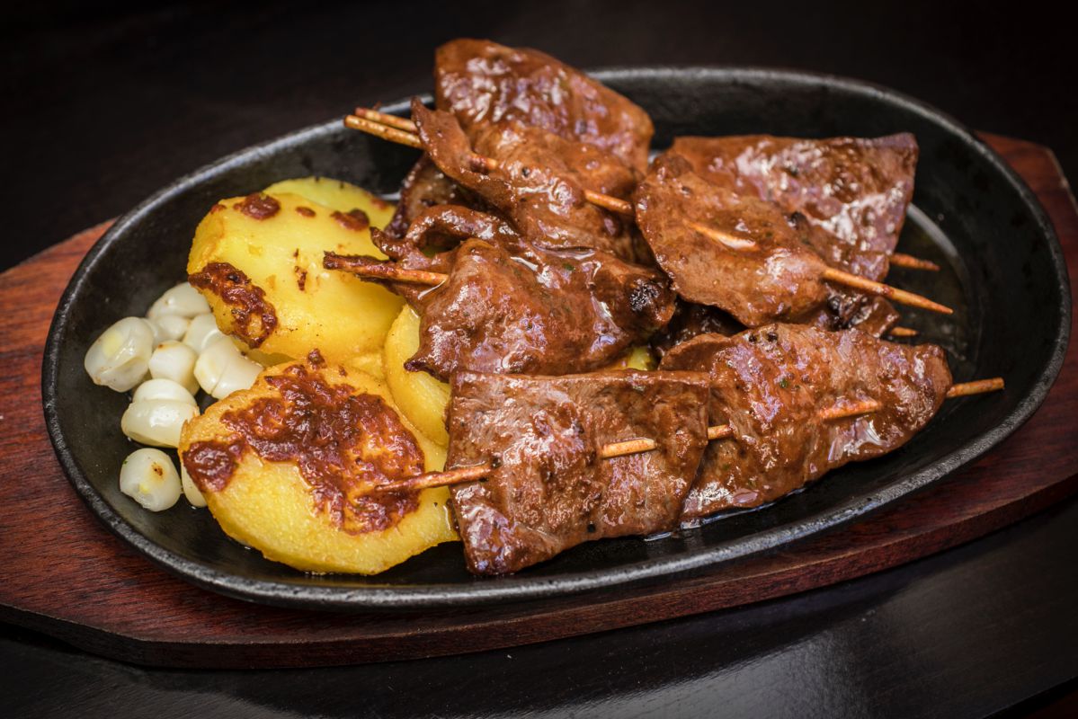 Anticucho de corazón de ternera del restaurante peruano Ancón, en Valencia. Anticucho de corazón de ternera del restaurante peruano Ancón, en Valencia.