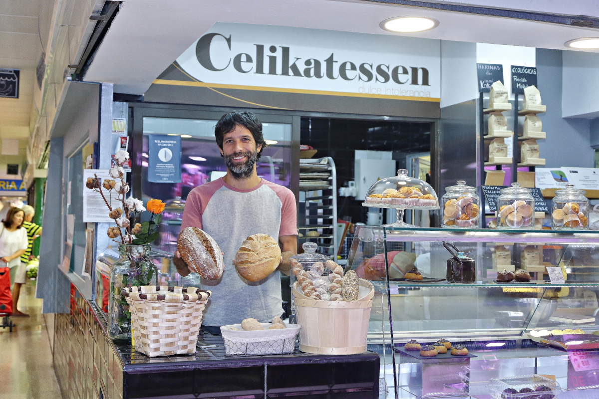 El local está integrado en el mercado de Pacífico El local está integrado en el mercado de Pacífico