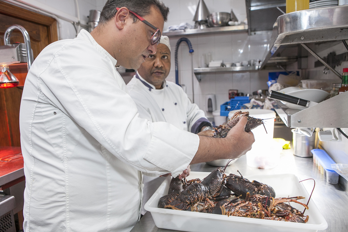 La materia prima debe ser excelente en este restaurante. La materia prima debe ser excelente en este restaurante.