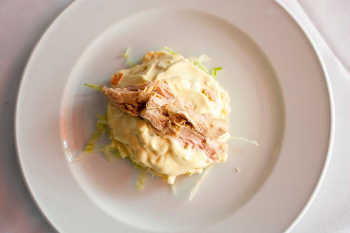 Plato de ensaladilla rusa del restaurante El Refectorium, en Málaga. Plato de ensaladilla rusa del restaurante El Refectorium, en Málaga.