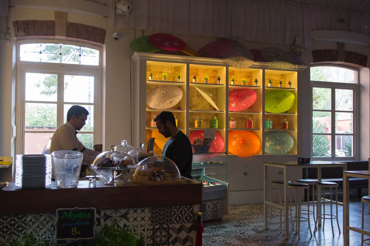 En la coctelería 'The One' se inicia el tardeo. En la coctelería 'The One' se inicia el tardeo.