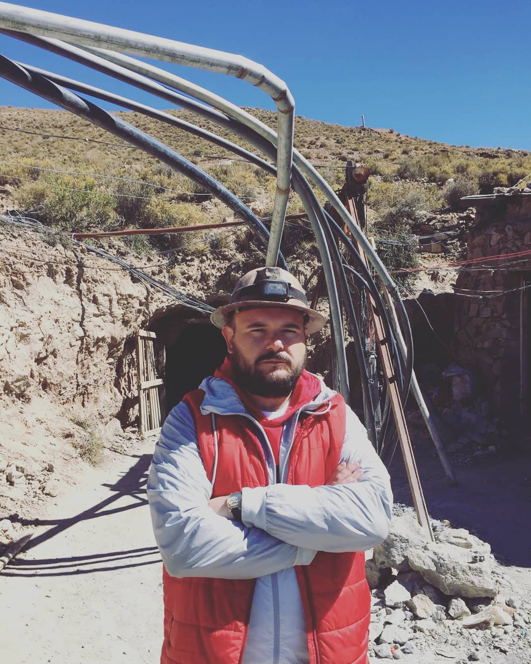Si miras su móvil, todas las últimas palabras buscadas en google tienen que ver con cocina. Foto: Instagram Niño de Elche. Si miras su móvil, todas las últimas palabras buscadas en google tienen que ver con cocina. Foto: Instagram Niño de Elche.