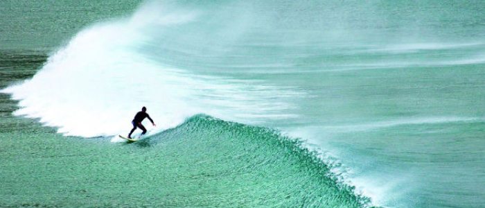 Las playas cántabras son idóneas para practicar surf. Las playas cántabras son idóneas para practicar surf.