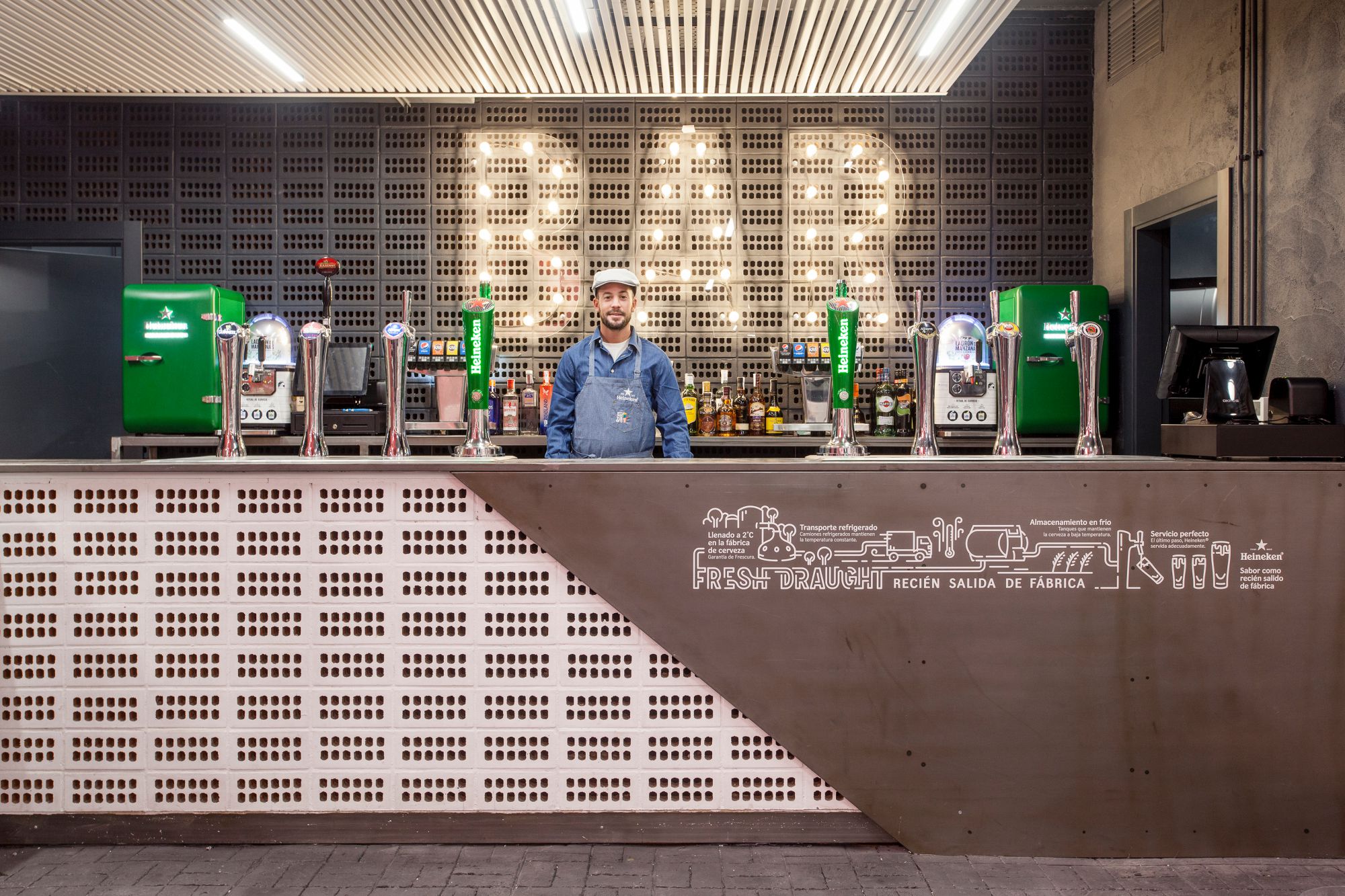 El innovador sistema Fresh Draught traslada la cerveza directamente de la fábrica al vaso. Foto: Mercado San Valero. El innovador sistema Fresh Draught traslada la cerveza directamente de la fábrica al vaso. Foto: Mercado San Valero.