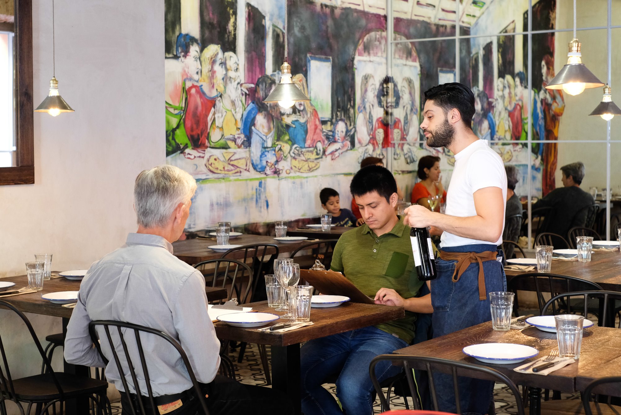 En la pizzería 'Eccolo' también se cuida la decoración. En la pizzería 'Eccolo' también se cuida la decoración.