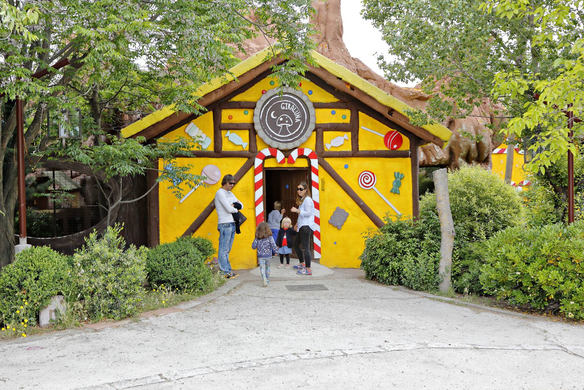 'Giraluna' parece, a veces, el decorado de un cuento de los hermanos Grimm. 'Giraluna' parece, a veces, el decorado de un cuento de los hermanos Grimm.