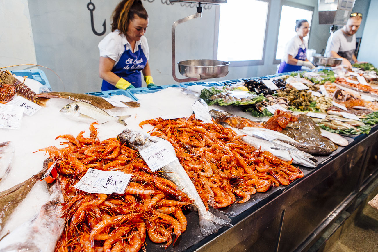 A principios de verano, el precio de la gamba 'grossa' ronda los 60 euros. A finales, duplica su valor en la pescadería. A principios de verano, el precio de la gamba 'grossa' ronda los 60 euros. A finales, duplica su valor en la pescadería.