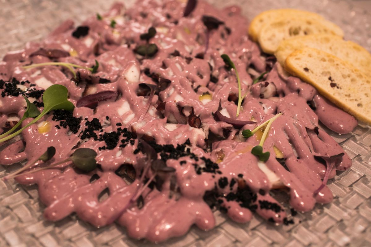 Un entrante que no debes olvidar, el pulpo al olivo. Un entrante que no debes olvidar, el pulpo al olivo.