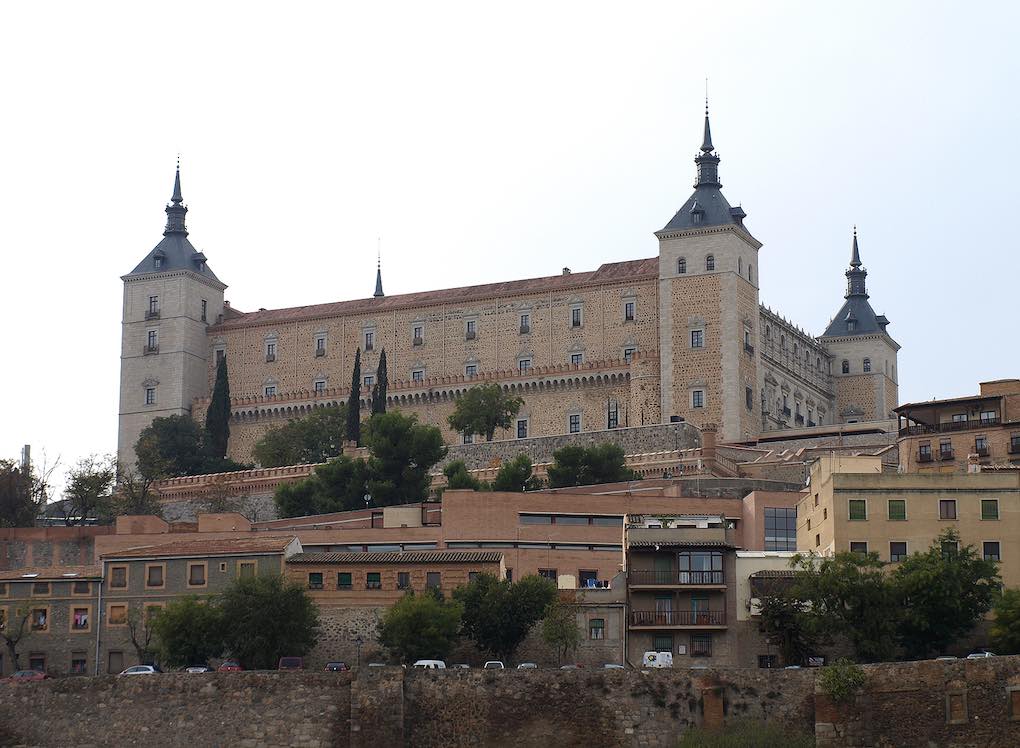 En la última planta del Alcázar, leer es una maravilla. Foto: Biblioteca pública de Castilla-La Mancha. En la última planta del Alcázar, leer es una maravilla. Foto: Biblioteca pública de Castilla-La Mancha.