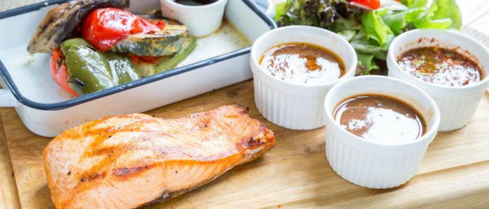 El pescado a la brasa es una buena y sana opción. El pescado a la brasa es una buena y sana opción.