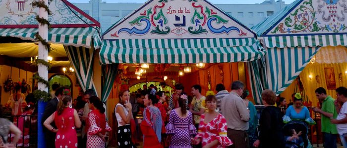 Casetas de la Feria de Abril / Flickr de David Sim. Casetas de la Feria de Abril / Flickr de David Sim.