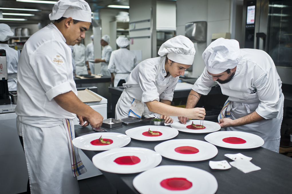 Fondos en los que mirarse y entender la razón por la que España está a la vanguardia de la gastronomía mundial. Fondos en los que mirarse y entender la razón por la que España está a la vanguardia de la gastronomía mundial.