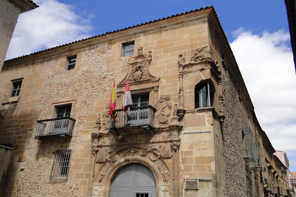 Claustro de San Juan de Duero. Foto: Turismo de Soria. Claustro de San Juan de Duero. Foto: Turismo de Soria.