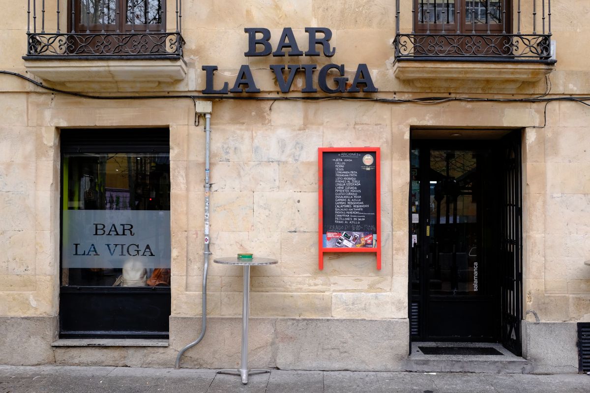 La entrada a este bar que no pasa desapercibido para los charros. La entrada a este bar que no pasa desapercibido para los charros.