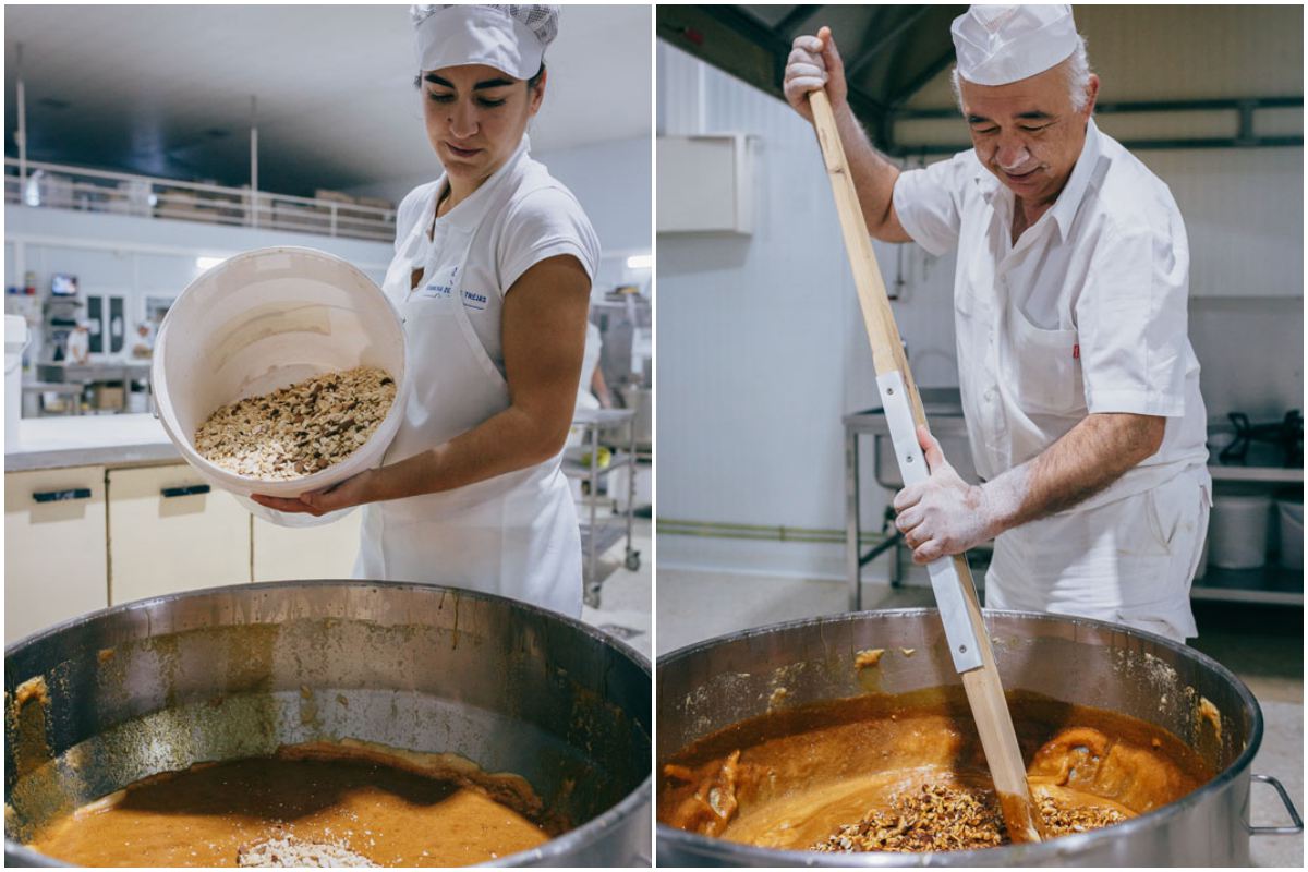 Matalahúva, cilantro, ajonjolí y clavo son algunas de las especies utilizadas en el proceso. Matalahúva, cilantro, ajonjolí y clavo son algunas de las especies utilizadas en el proceso.