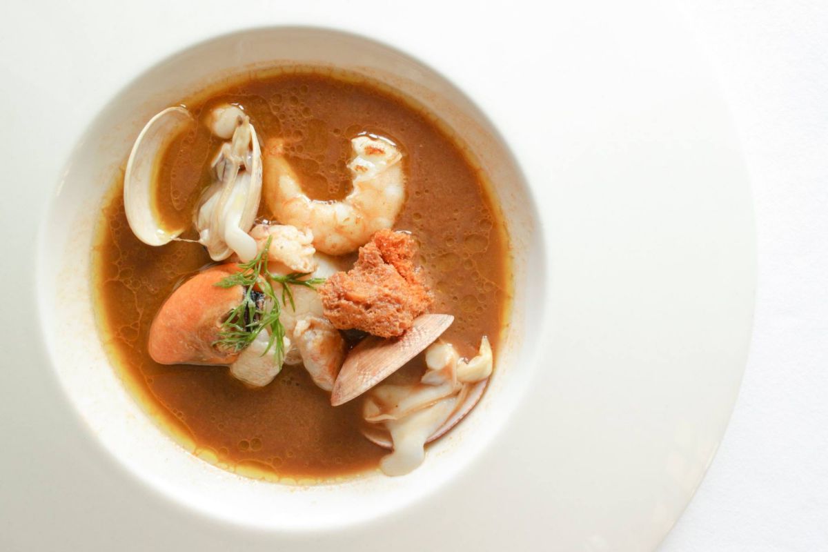 Sopa de pescado del restaurante Arraunlari Berri, en Hondarribia, Guipúzcoa. Sopa de pescado del restaurante Arraunlari Berri, en Hondarribia, Guipúzcoa.