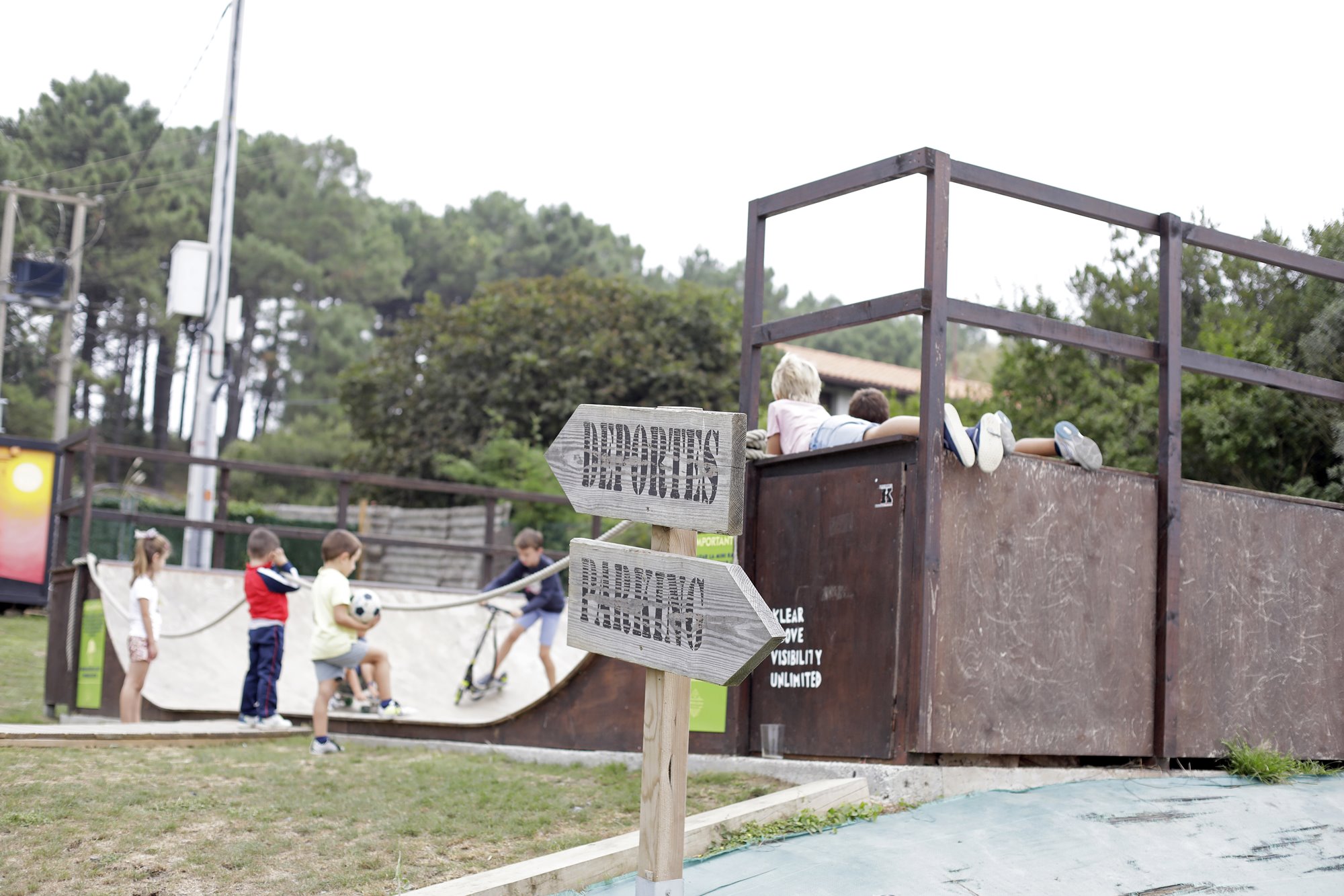 'Fangaloka' cuenta con una pista de 'skate' para que los niños practiquen piruetas. 'Fangaloka' cuenta con una pista de 'skate' para que los niños practiquen piruetas.