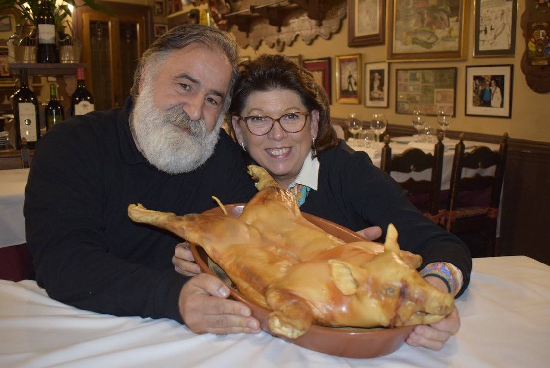 El cochinillo de Casa Duque es uno de los más célebres de la ciudad. Foto: Facebook Casa Duque. El cochinillo de Casa Duque es uno de los más célebres de la ciudad. Foto: Facebook Casa Duque.