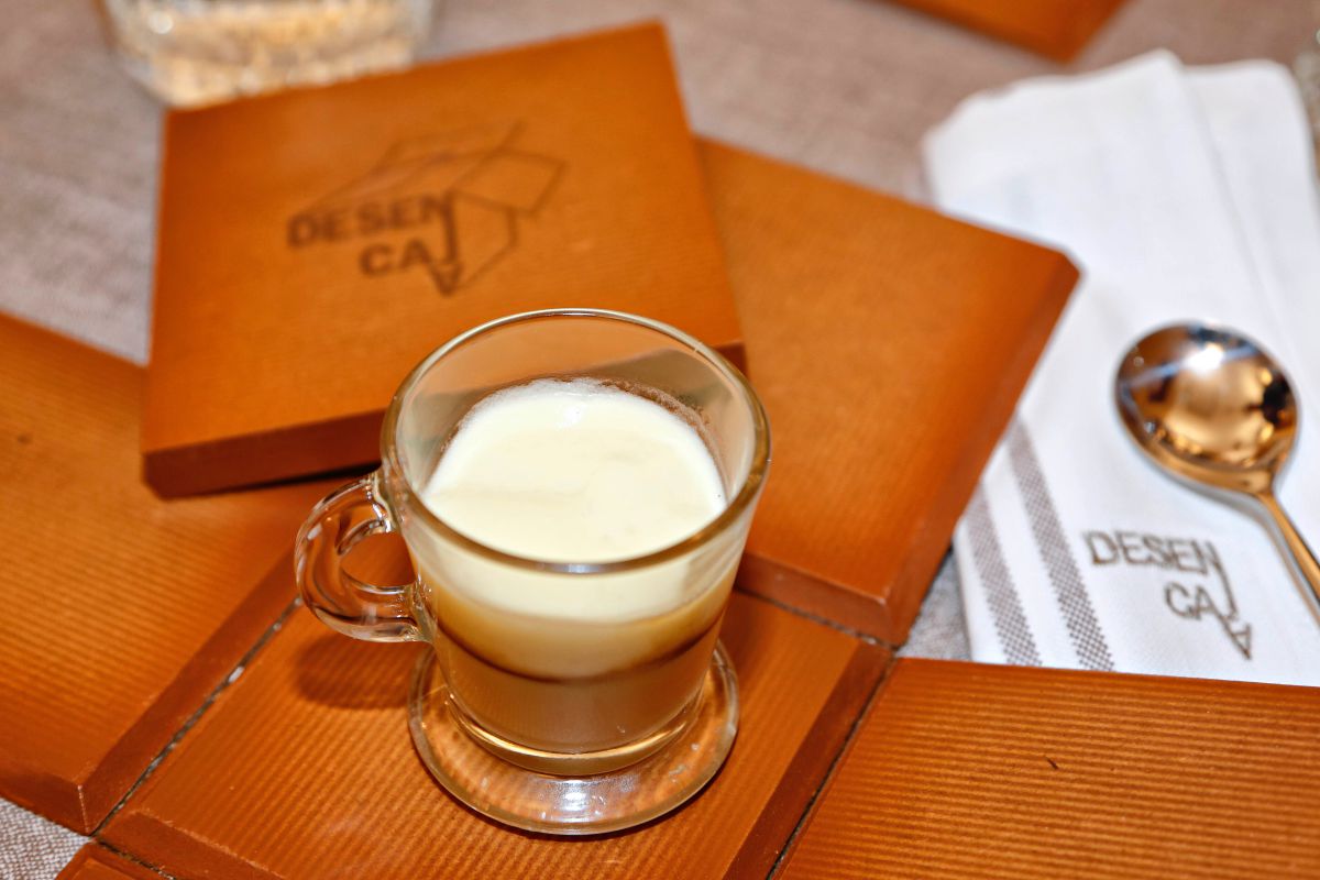 Se abre la caja y... ¡el 'capuccino' de foie! Se abre la caja y... ¡el 'capuccino' de foie!