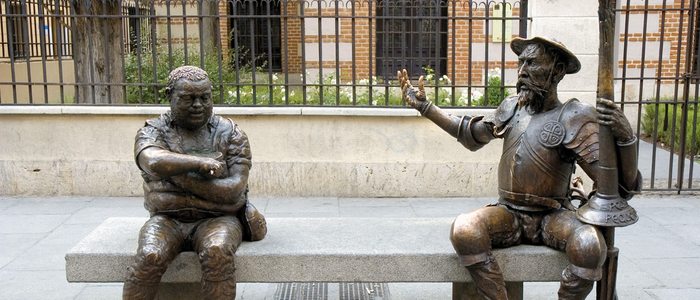 Figuras de Sancho y Don Quijote en la calle Mayor de Alcalá. Figuras de Sancho y Don Quijote en la calle Mayor de Alcalá.