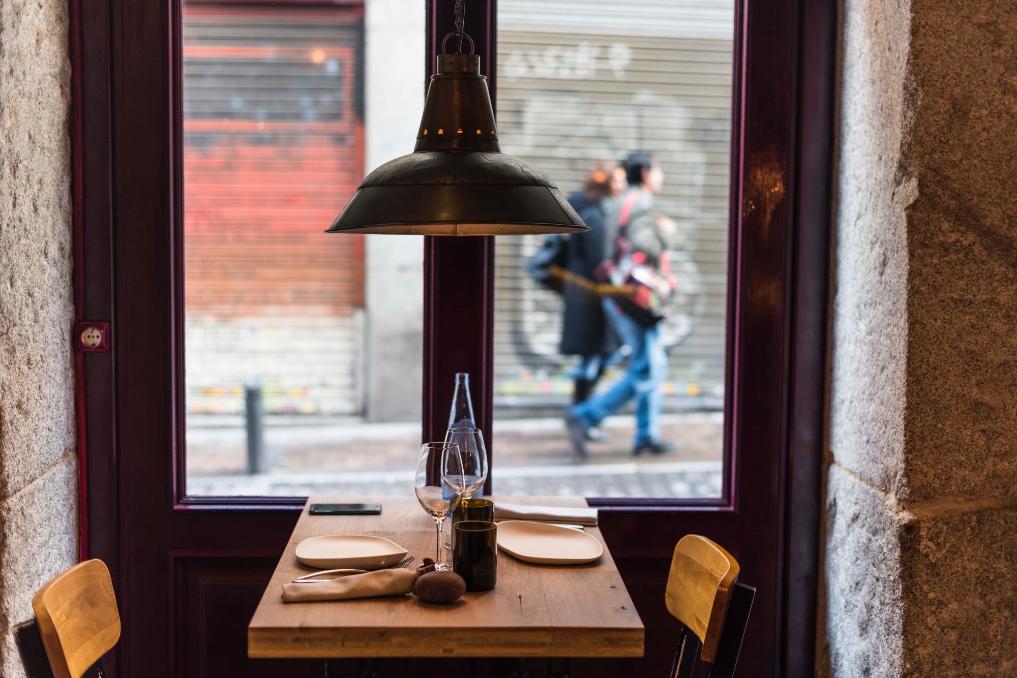 El local es perfecto para comer si estás por la zona de museos de la capital. El local es perfecto para comer si estás por la zona de museos de la capital.