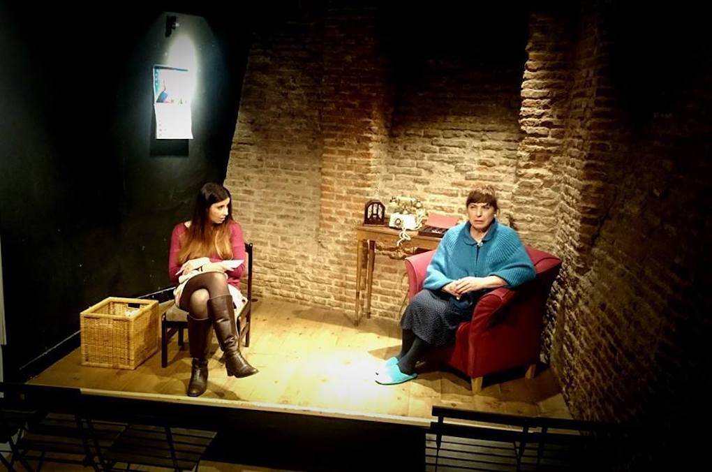 Sobre el escenario, un momento de una representación en la sala de teatro de 'La Infinito'. Foto: Facebook. Sobre el escenario, un momento de una representación en la sala de teatro de 'La Infinito'. Foto: Facebook.