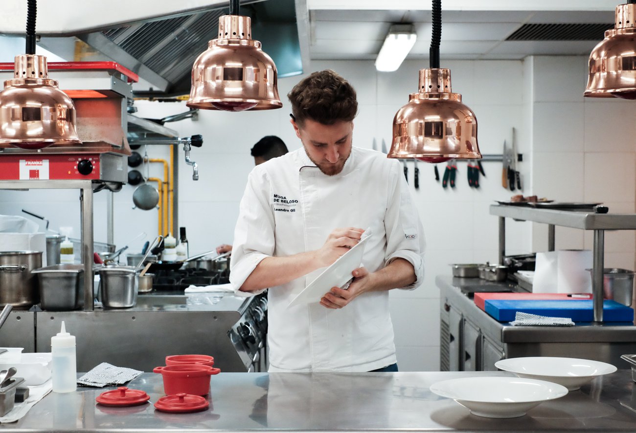Restaurante 'Alma' (Pamplona) - Leandro Gil en cocina Restaurante 'Alma' (Pamplona) - Leandro Gil en cocina
