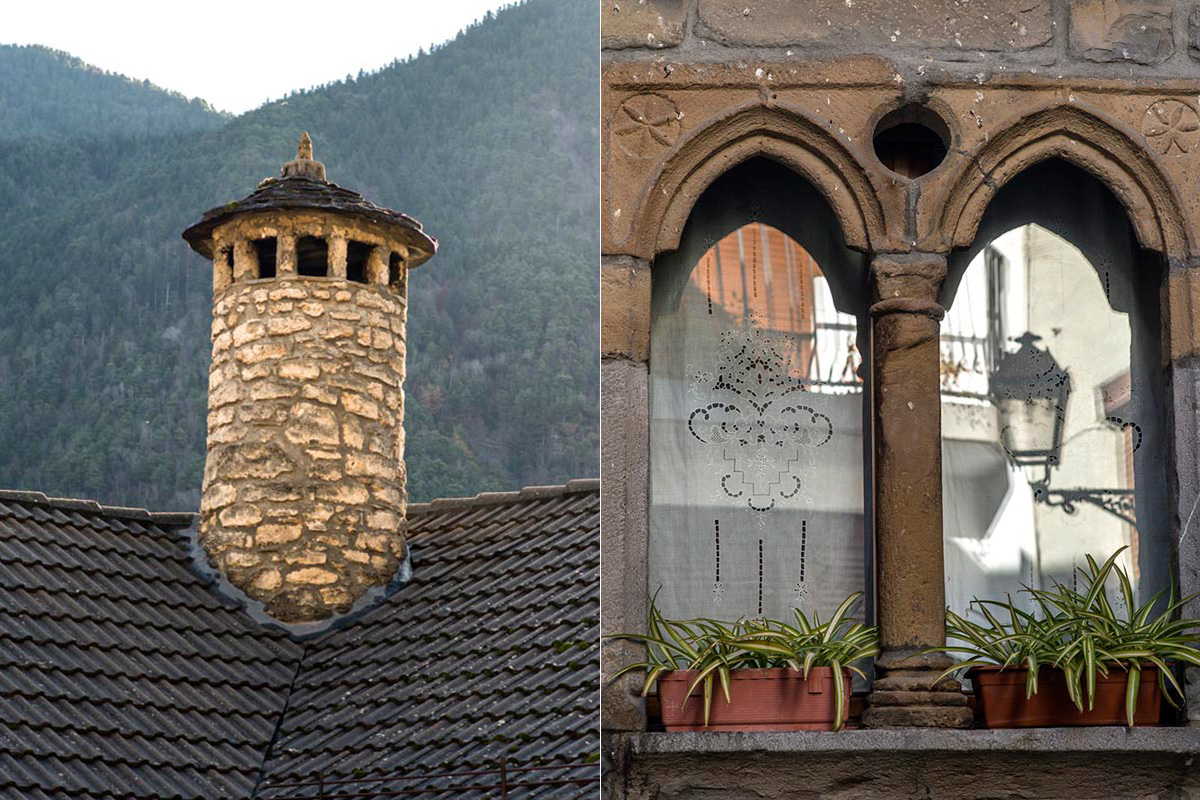 Chimeneas 'espantabrujas' y ventana renacentista del maestro de Aucum. Chimeneas 'espantabrujas' y ventana renacentista del maestro de Aucum.