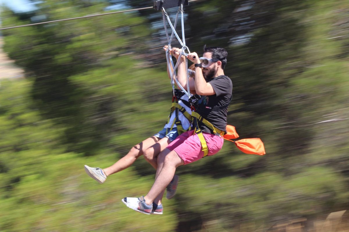 La Tirolina del Pisuerga es perfecta para adultos adictos a la adrenalina. Foto: Facebook. La Tirolina del Pisuerga es perfecta para adultos adictos a la adrenalina. Foto: Facebook.