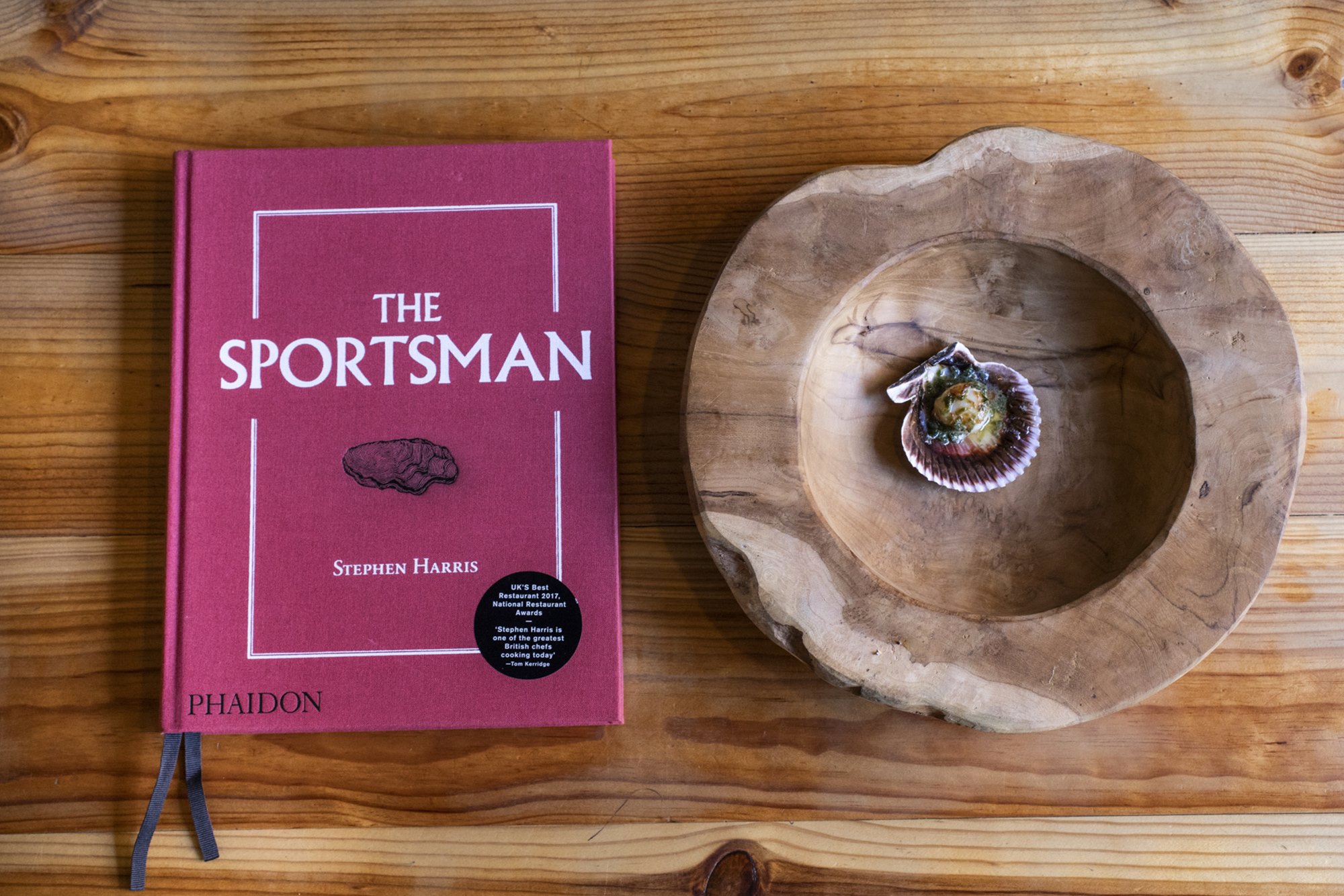 'The Sportsman' es algo así como el diario personal de uno de los mejores cocineros británicos del panorama actual. 'The Sportsman' es algo así como el diario personal de uno de los mejores cocineros británicos del panorama actual.
