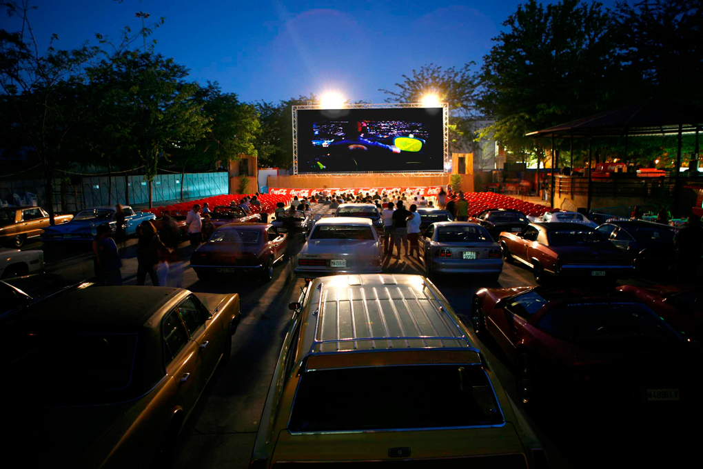 Un homenaje a los autocines clásicos en la capital, La Bombilla. Un homenaje a los autocines clásicos en la capital, La Bombilla.