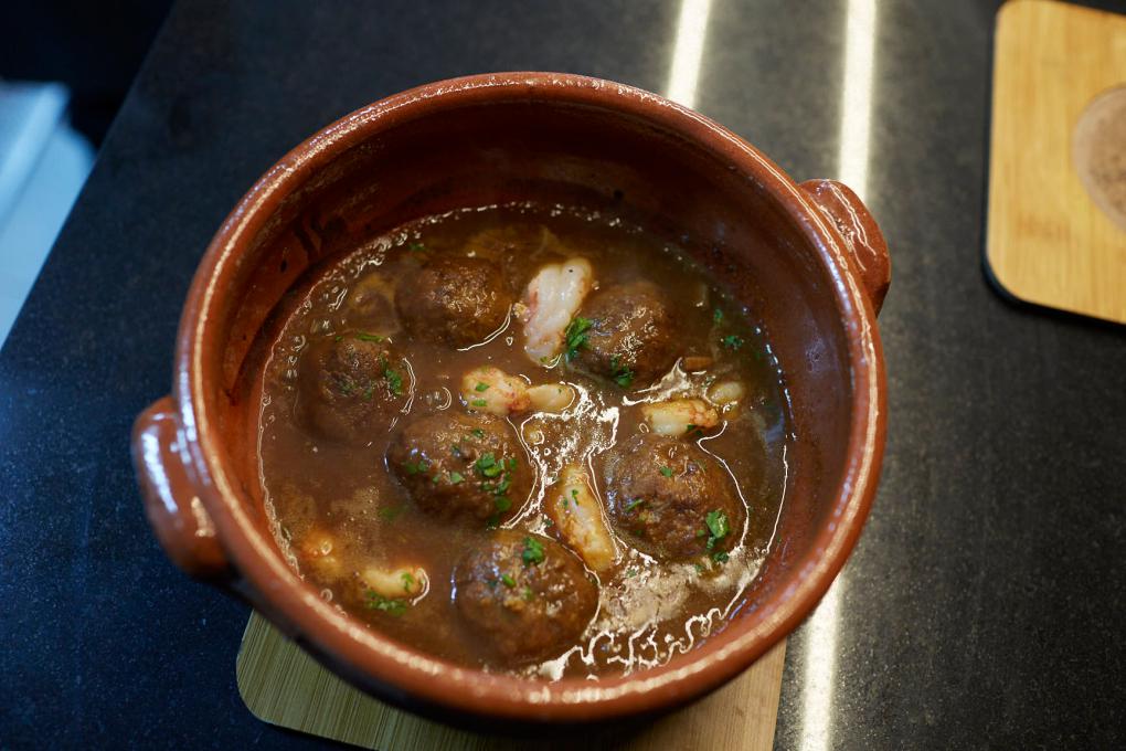 Las albondigas, o 'mandonguilles', son otro de los clásicos de 'Casa Leopoldo'. Las albondigas, o 'mandonguilles', son otro de los clásicos de 'Casa Leopoldo'.