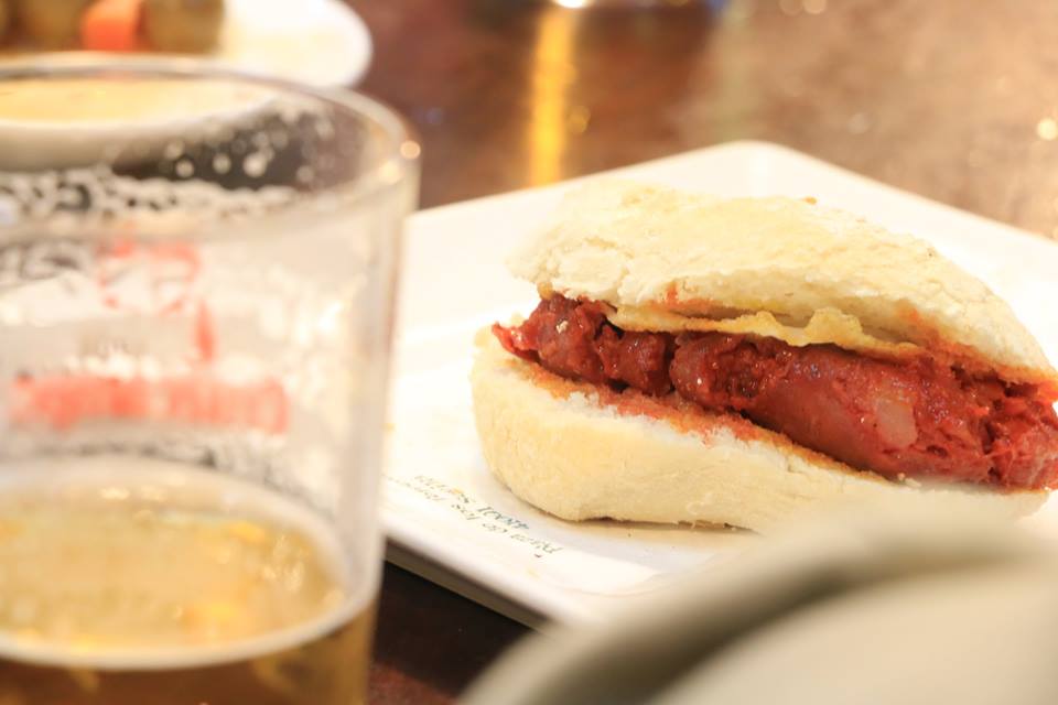 ¿Hay hambre? Foto: Los Claveles / Facebook ¿Hay hambre? Foto: Los Claveles / Facebook