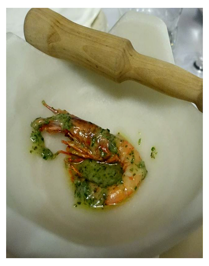 El lagostino con mortero de Sacha / Foto: Instagram. El lagostino con mortero de Sacha / Foto: Instagram.
