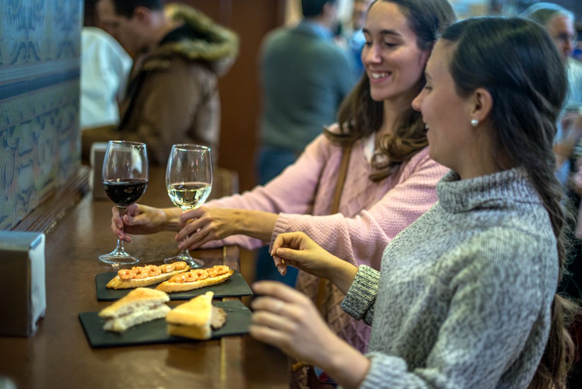Tapas por Valladolid. La Tasquita. Ambiente (2). Foto: Alfredo Cáliz. Tapas por Valladolid. La Tasquita. Ambiente (2). Foto: Alfredo Cáliz.