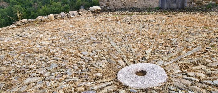 Rueda de molino en el mosaico de Villanueva de Cameros. Rueda de molino en el mosaico de Villanueva de Cameros.
