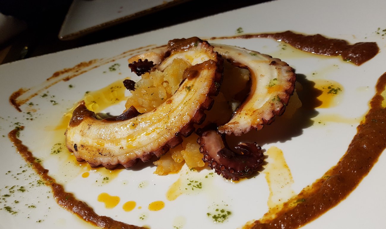'El Informal' (pulpo a la plancha) 'El Informal' (pulpo a la plancha)