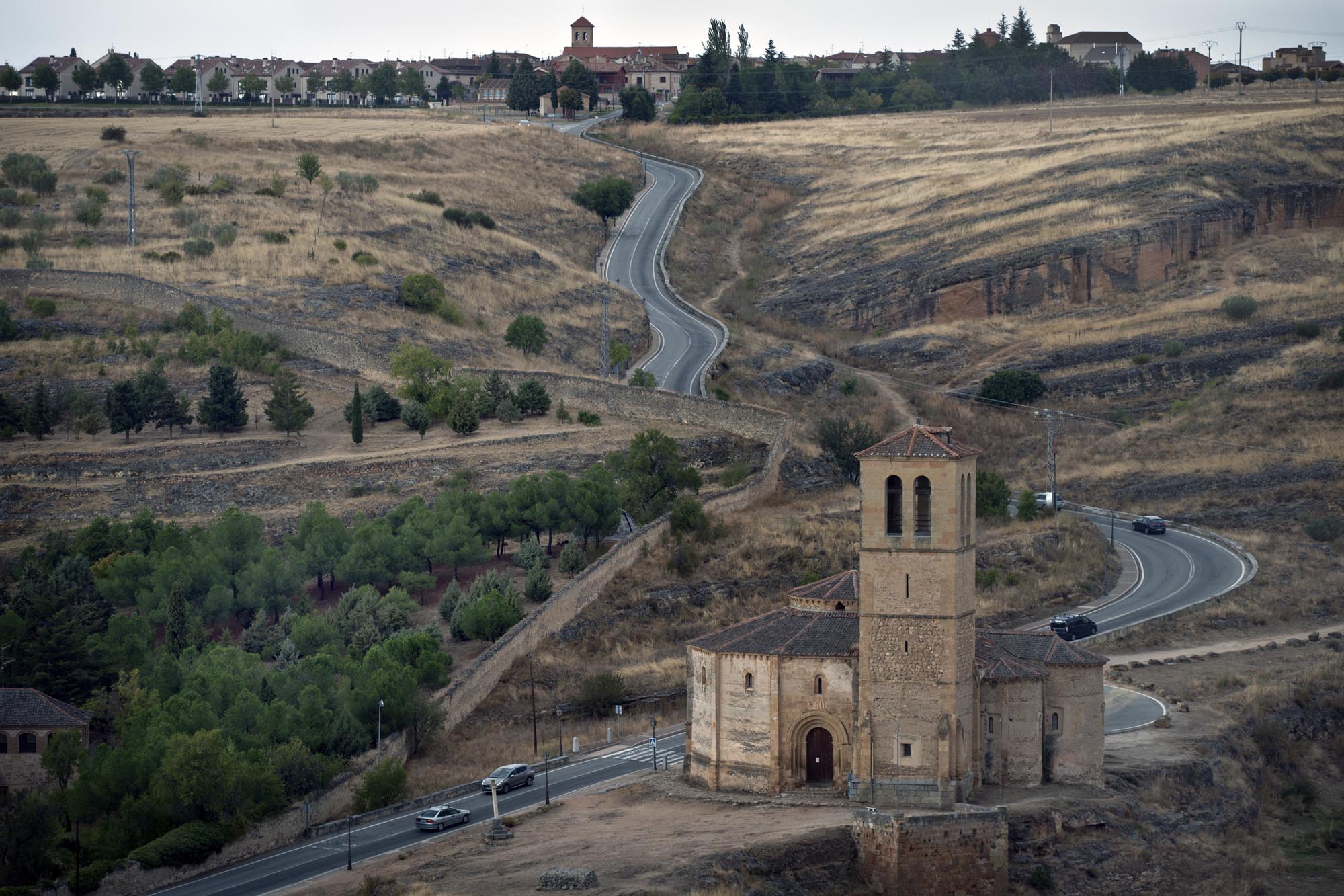 La Vera Cruz de los templarios con Zamarramala al fondo. La Vera Cruz de los templarios con Zamarramala al fondo.