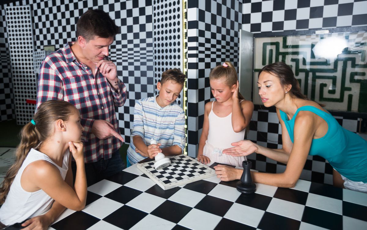 Una sesión de Escape Room en familia. Una sesión de Escape Room en familia.